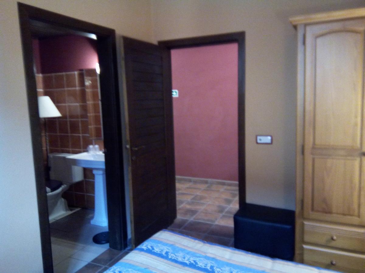 Hostal Meson Del Rey Olocau del Rey Extérieur photo